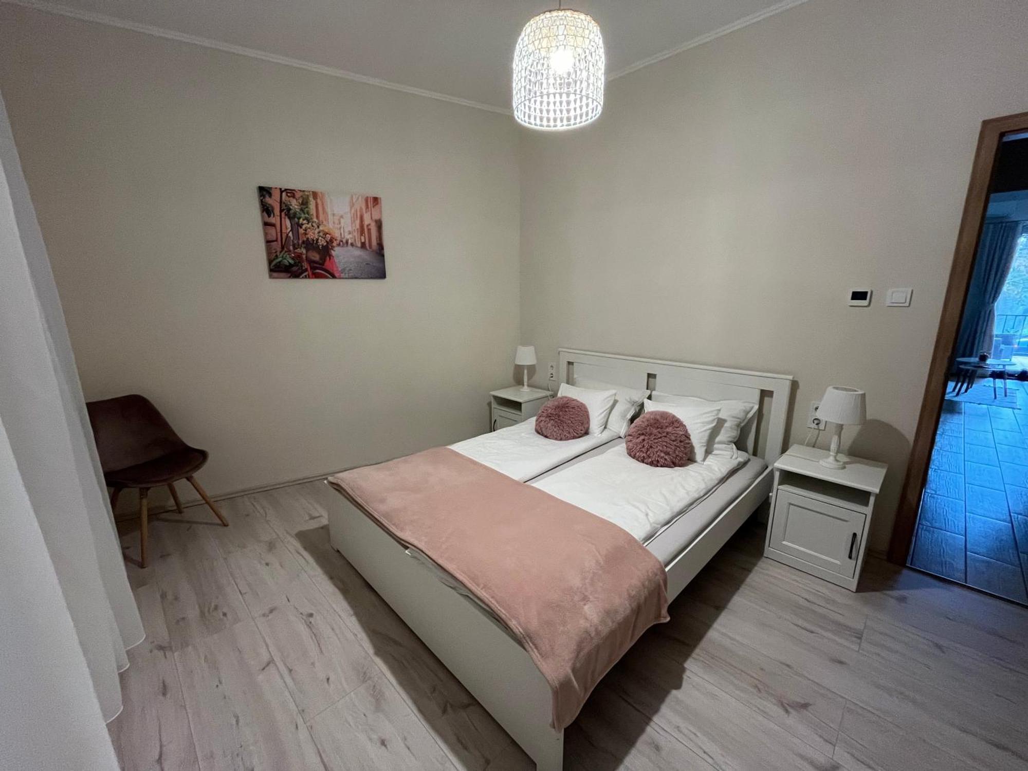 Voeroesmarty Apartmanhaz Makó Extérieur photo